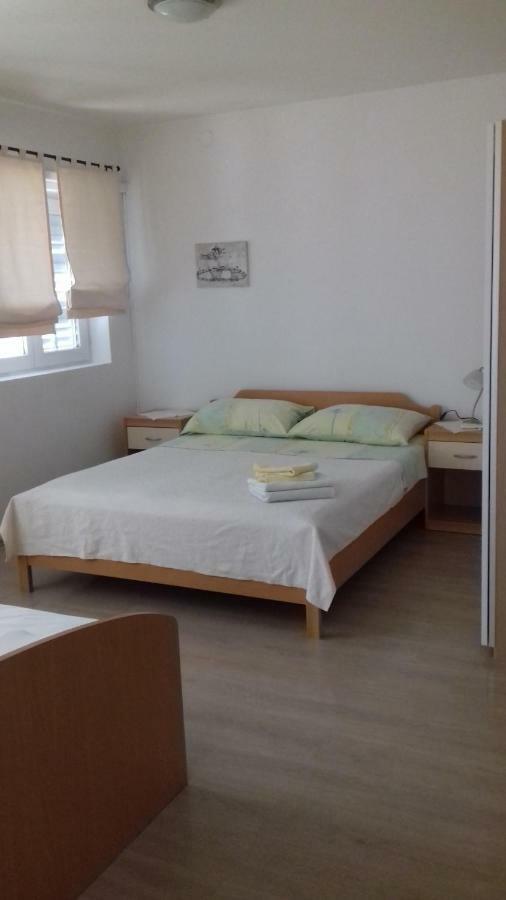 Feel Good Apartment Banjol Exteriér fotografie